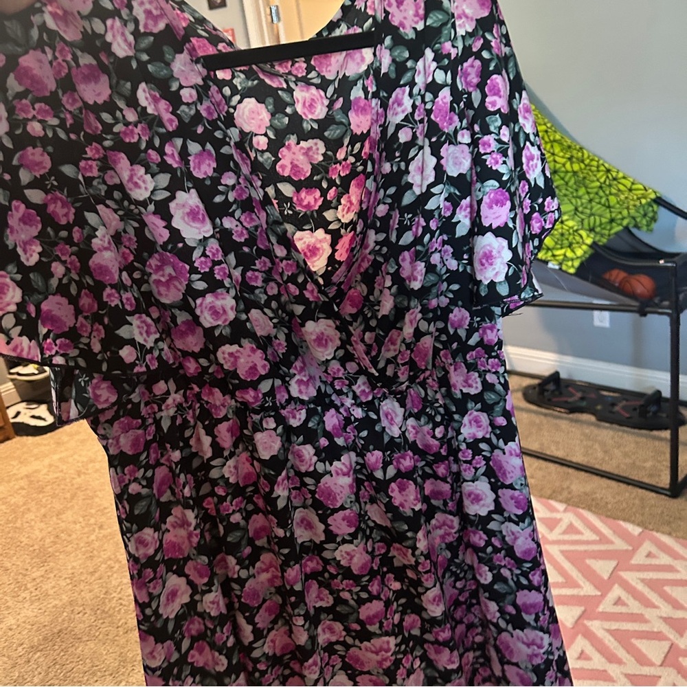 SHEIN Curve Black Dress with Pink Floral Pattern